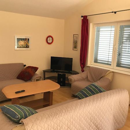 Apartment Pero Murter Eksteriør billede