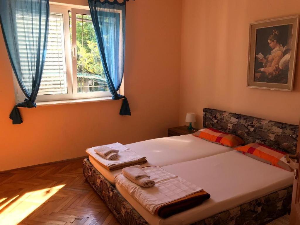 Apartment Pero Murter Eksteriør billede