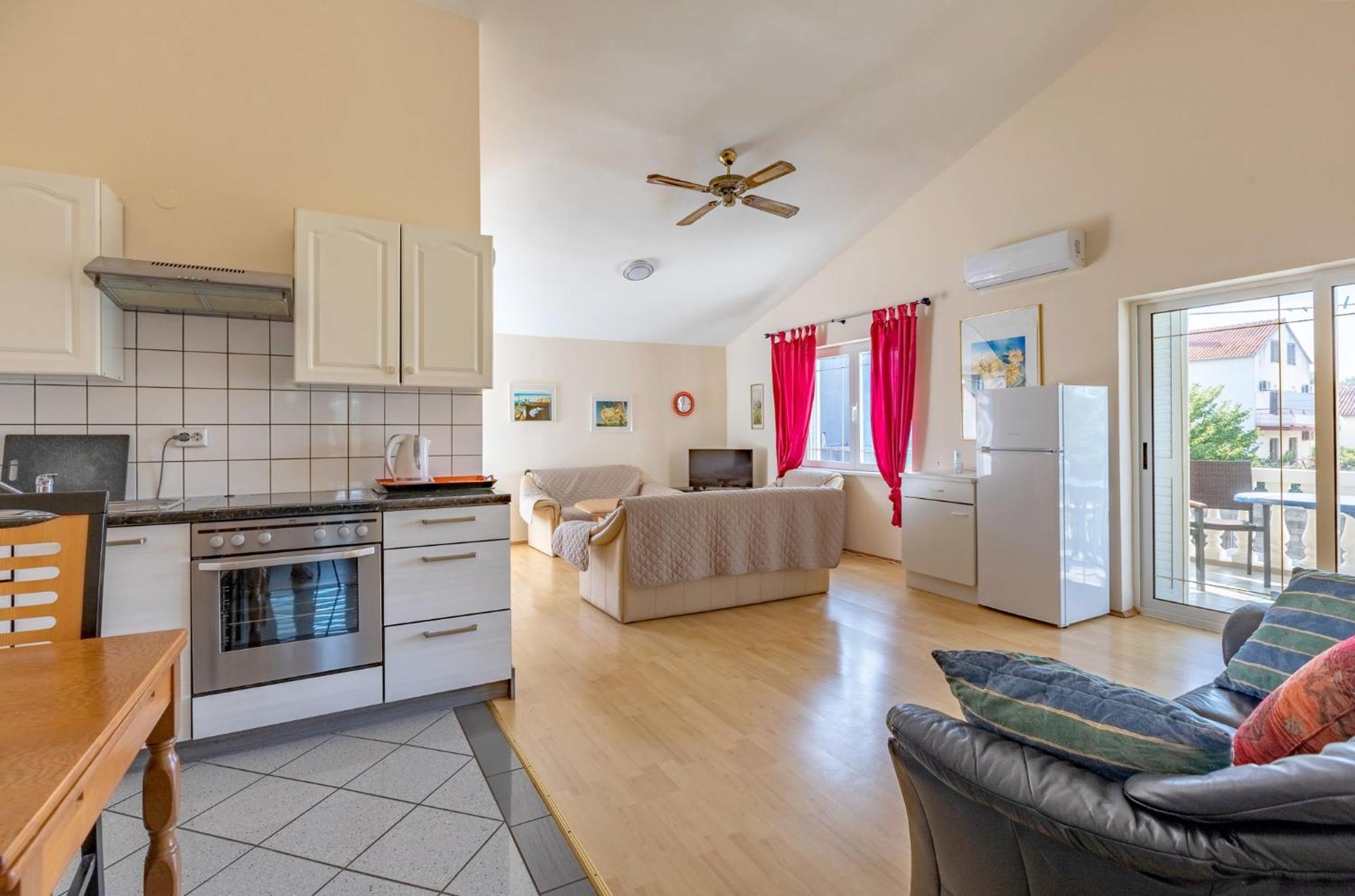 Apartment Pero Murter Eksteriør billede